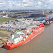 Germany builds up LNG import terminals