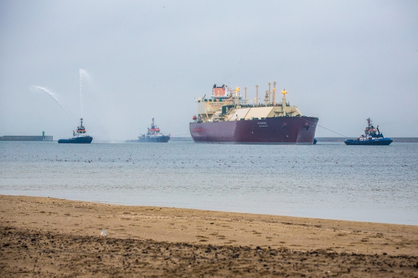 LNG tanker arrives at Swinoujscie (Credit: PGNiG)